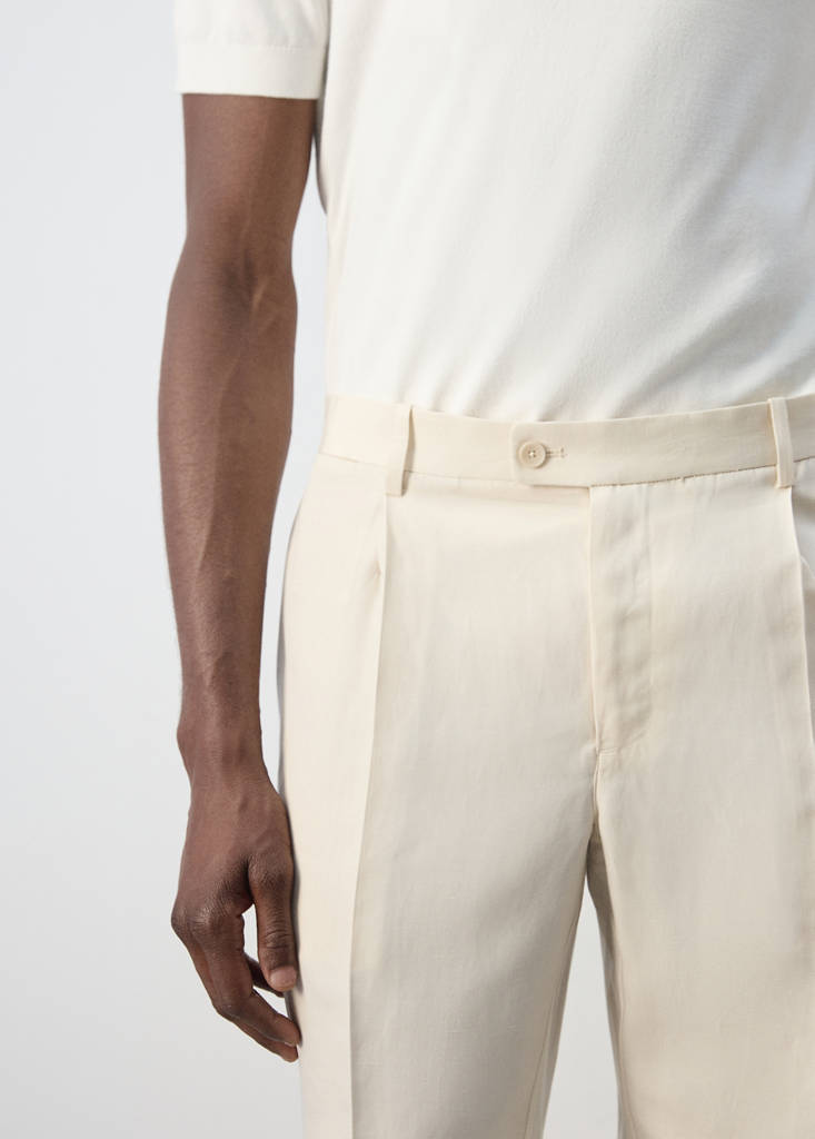 Regular fit trousers in a lyocell-linen blend — Ivory White