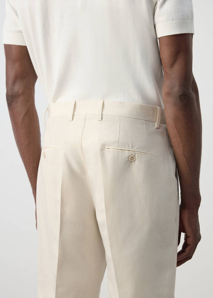 Regular fit trousers in a lyocell-linen blend — Ivory White