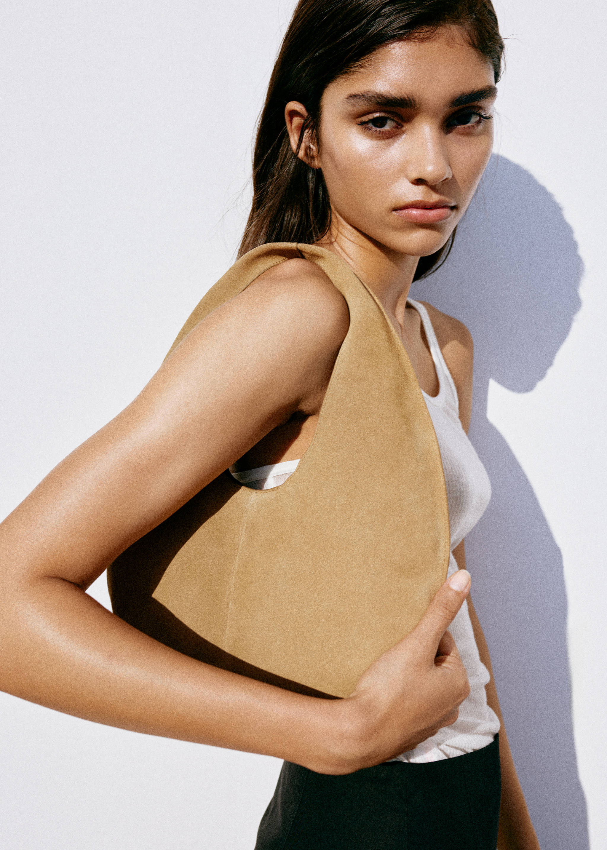 Small split leather bag - Details of the article 9