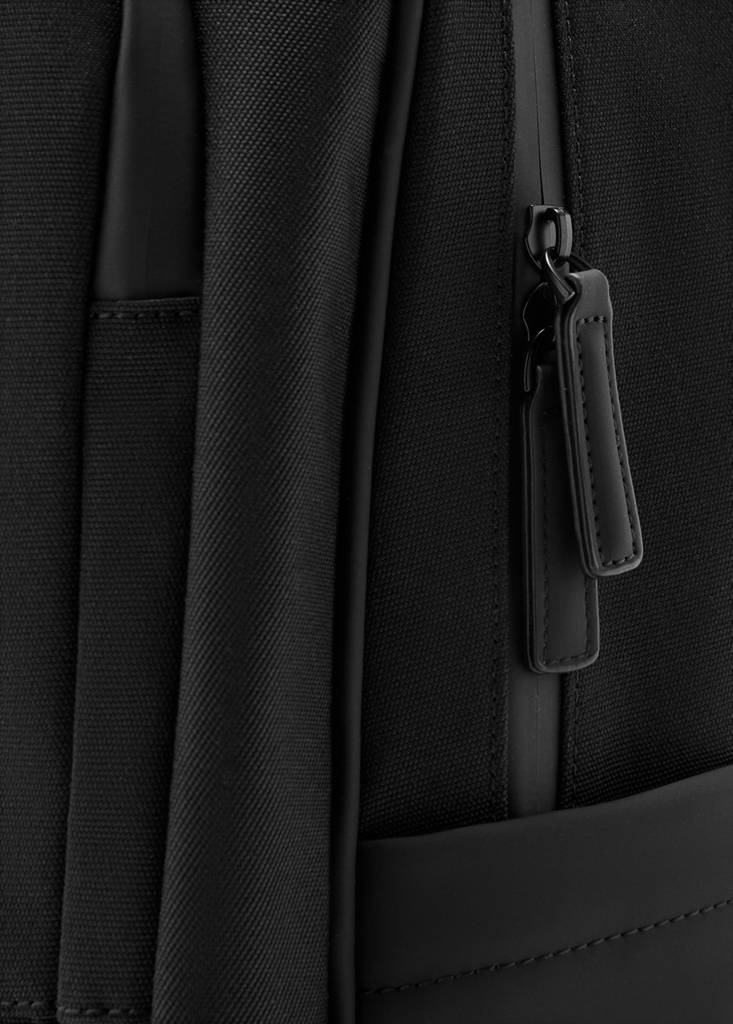 Multi-functional backpack with pockets — Black