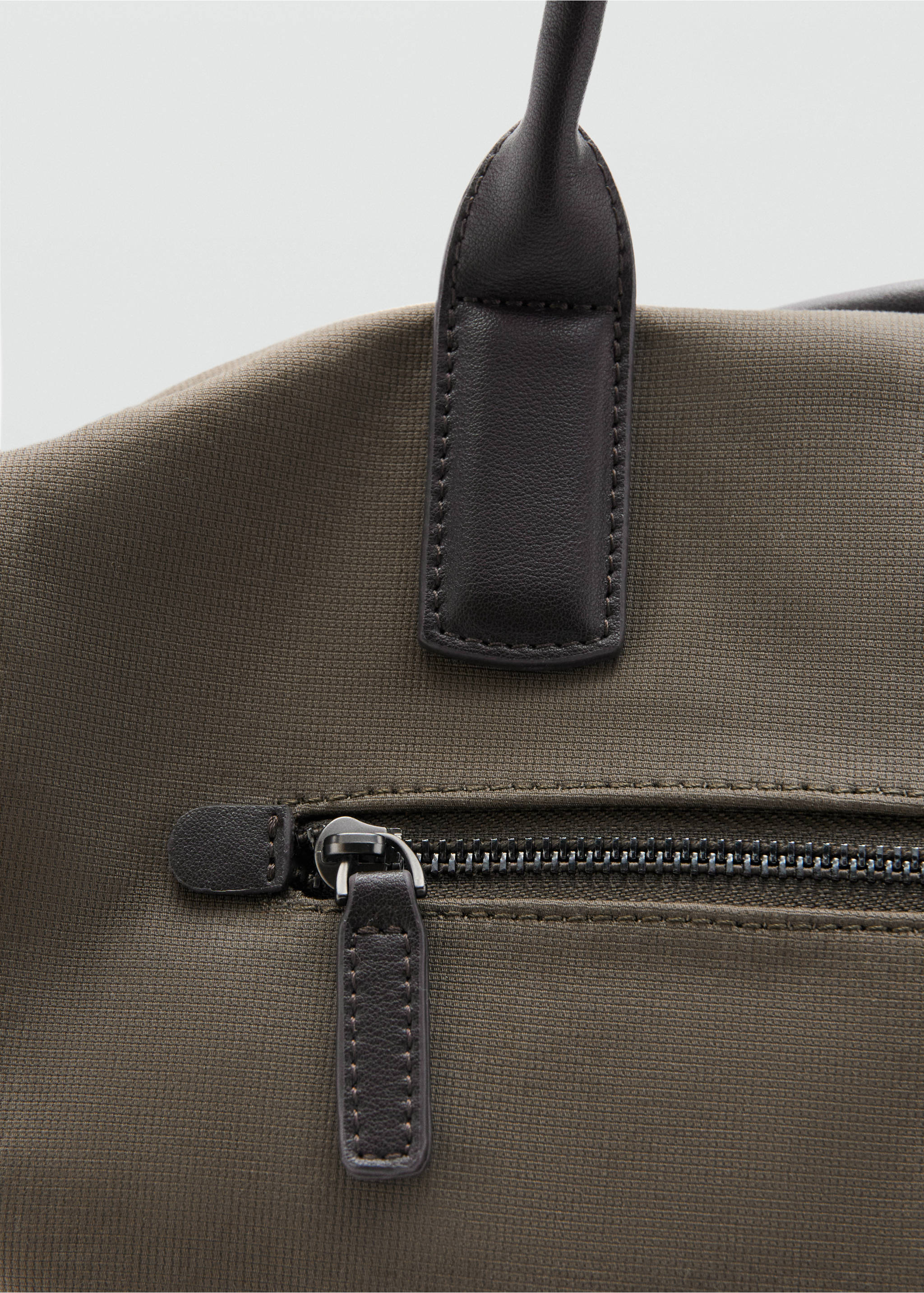 Leather bowling bag - Details of the article 1, Khaki. Ref: 37031357-00.
