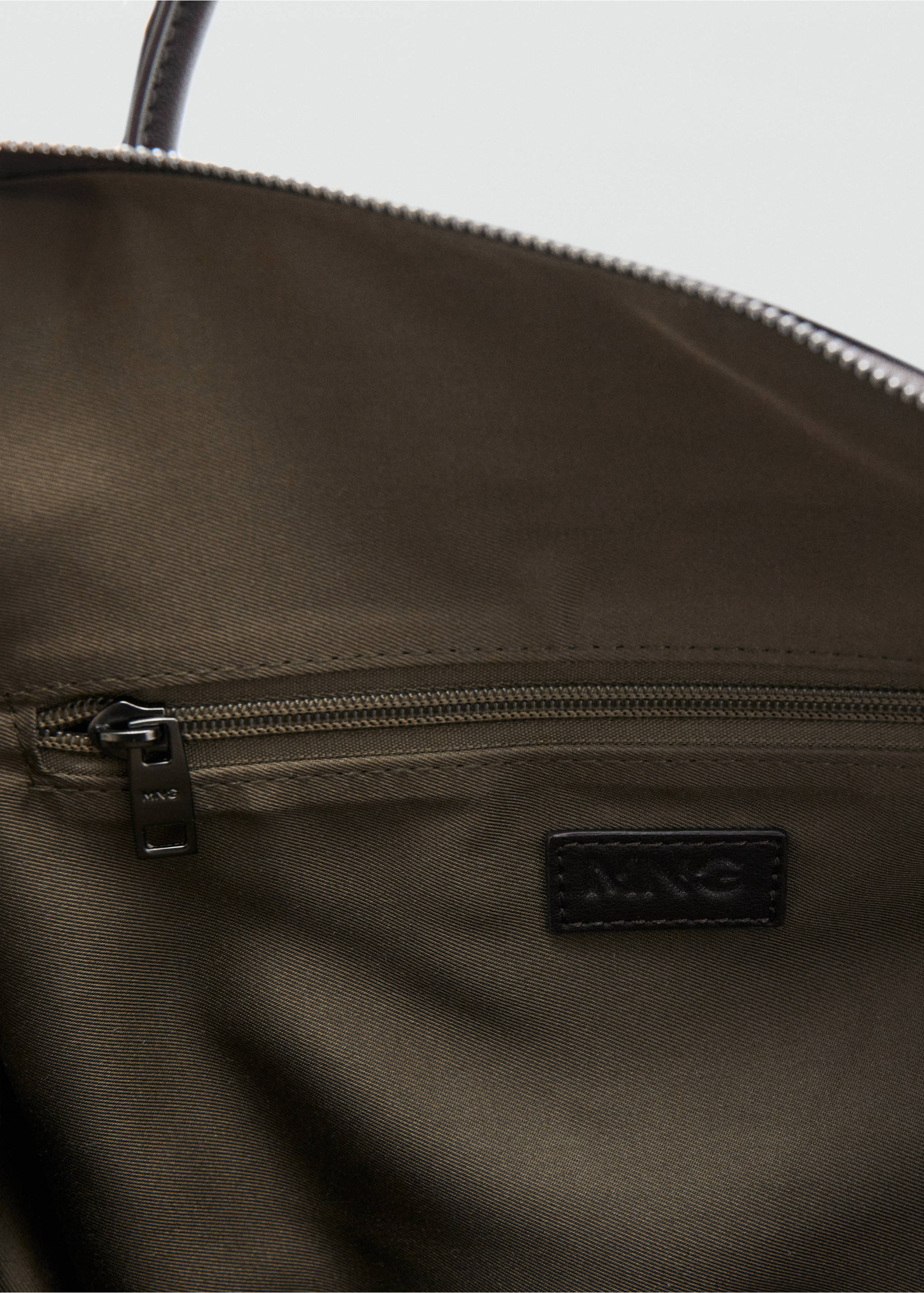 Leather bowling bag - Details of the article 2, Khaki. Ref: 37031357-00.