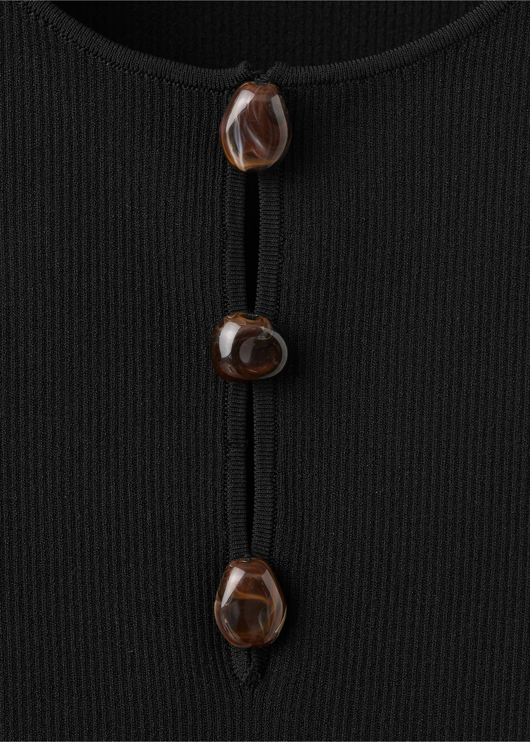 Ribbed top with beads - Details of the article 8, Black. Ref: 37031362-00.