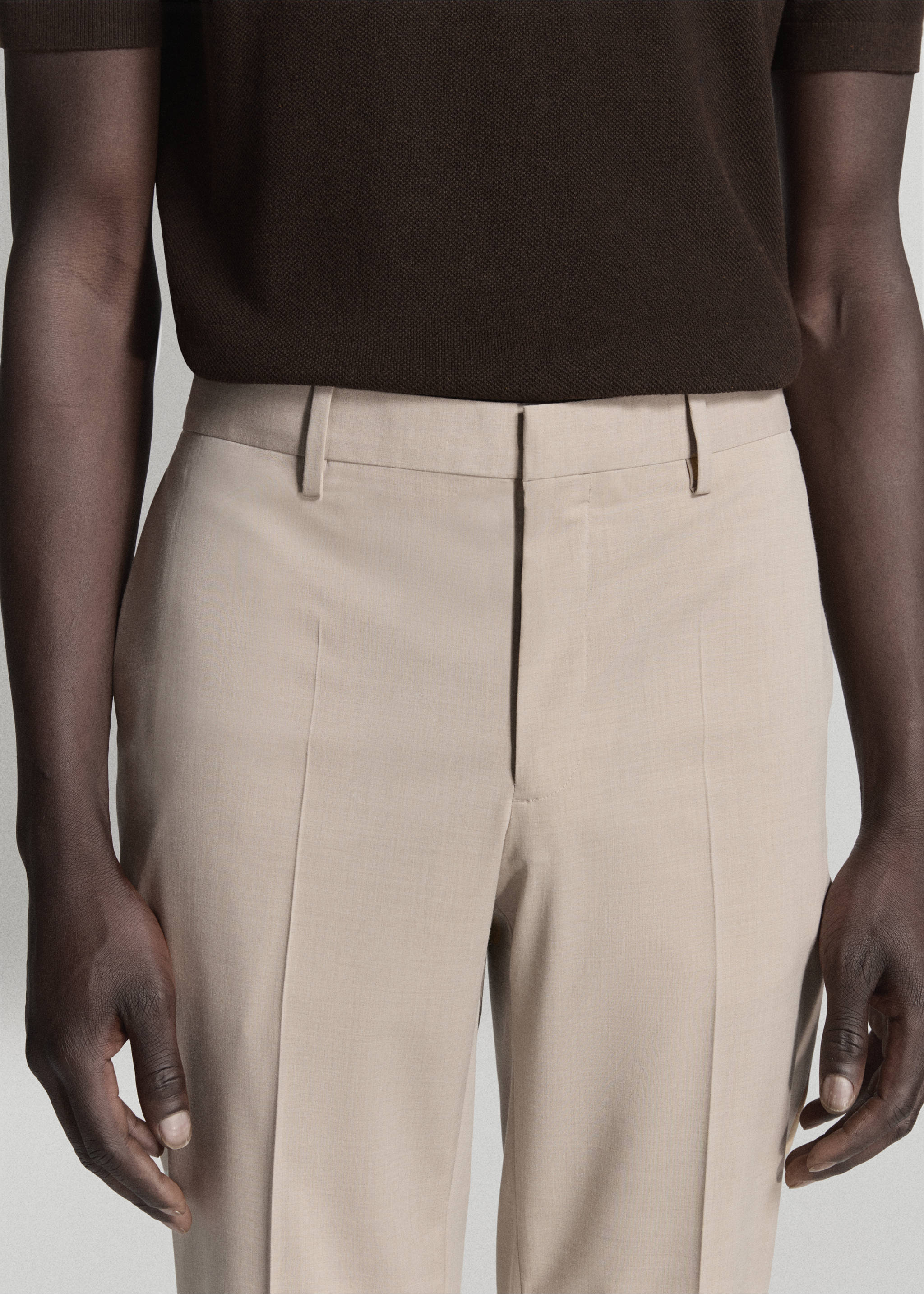 Calças de fato stretch super slim fit - Pormenor do artigo 1, Bege. Ref: 37031367-00.