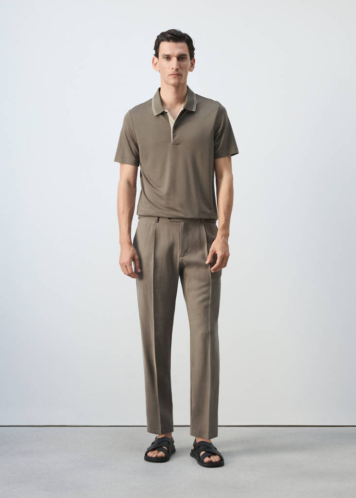 Slim fit polo with neck detail — Medium Brown