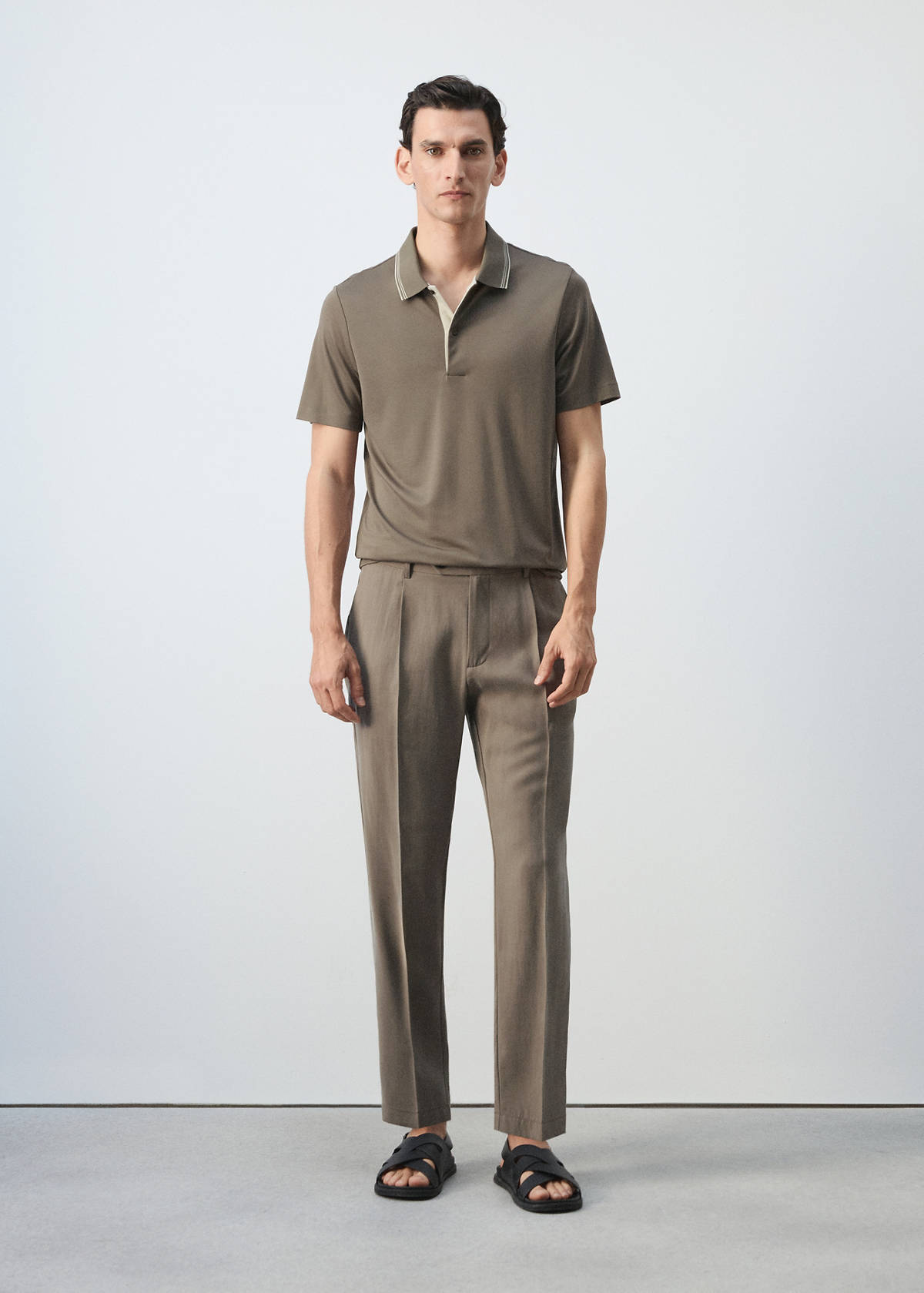 Slim fit polo with neck detail — Medium Brown