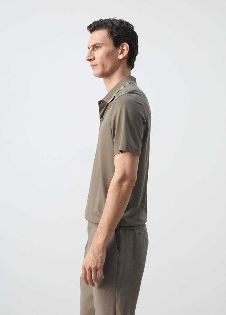 Slim fit polo with neck detail — Medium Brown