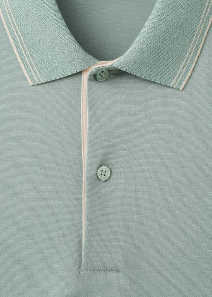 Slim fit polo with neck detail — Emerald Green