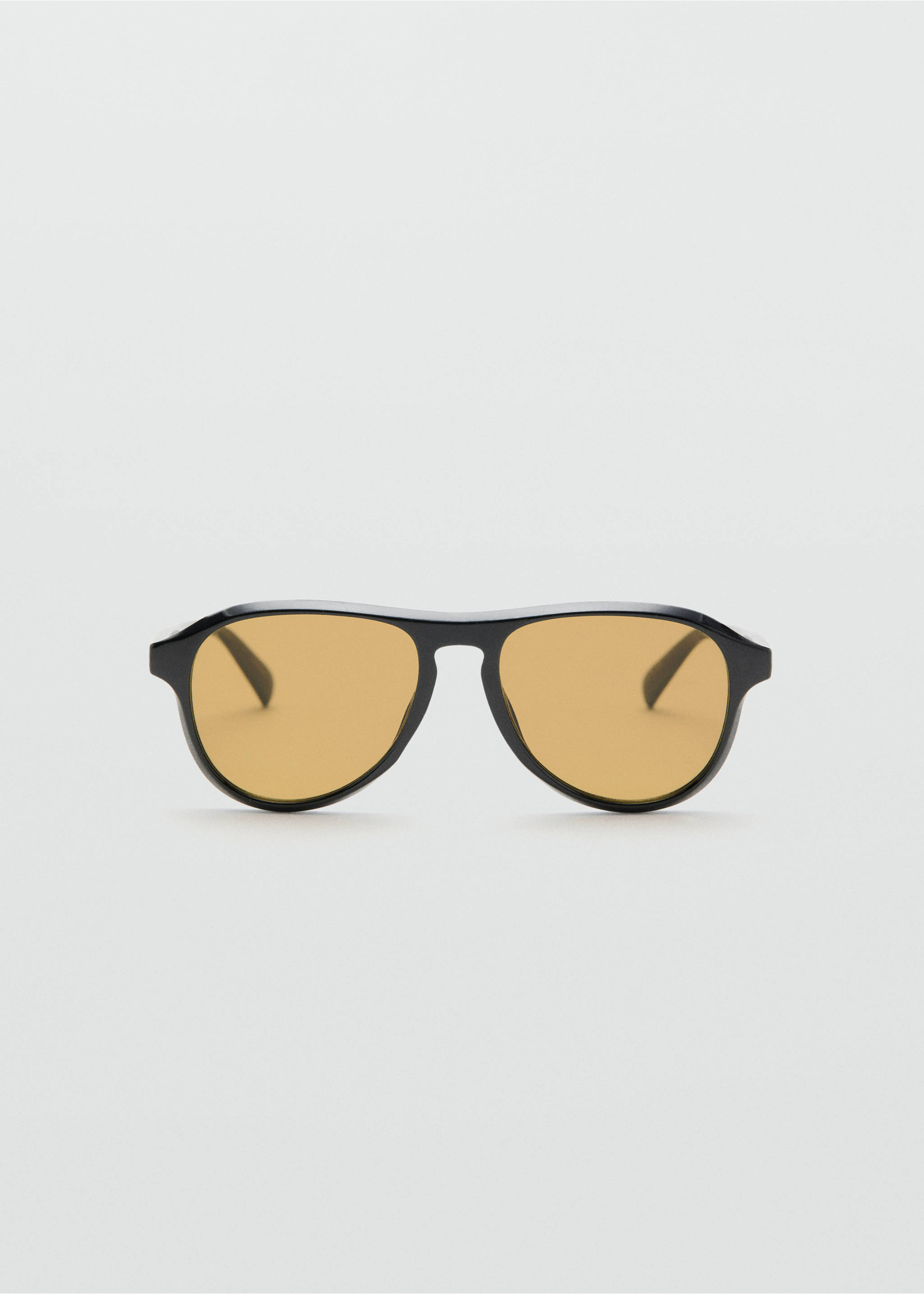 Lunettes de soleil monture plastique - Article sans modèle, Noir. Ref: 37031374-00.
