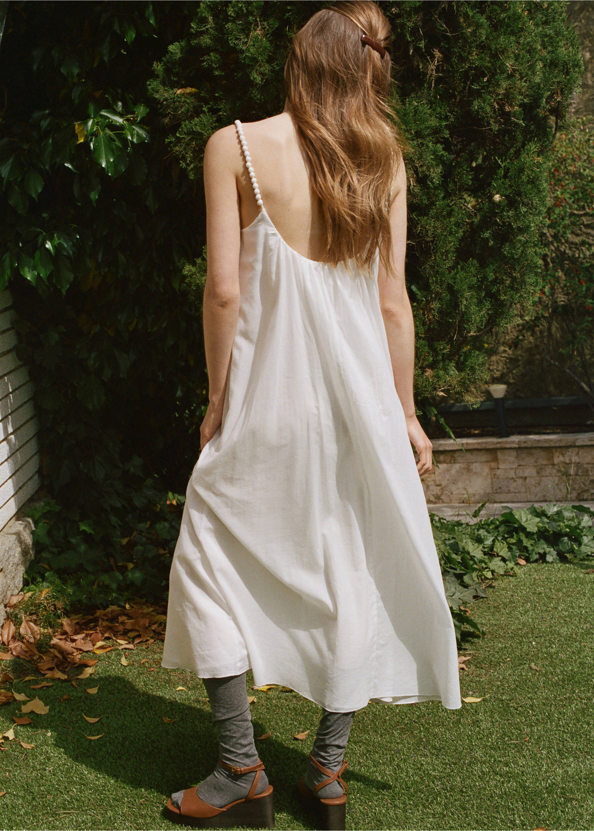 Robe fluide avec détail bretelles - Verso de l’article, Blanc. Ref: 37031375-00.