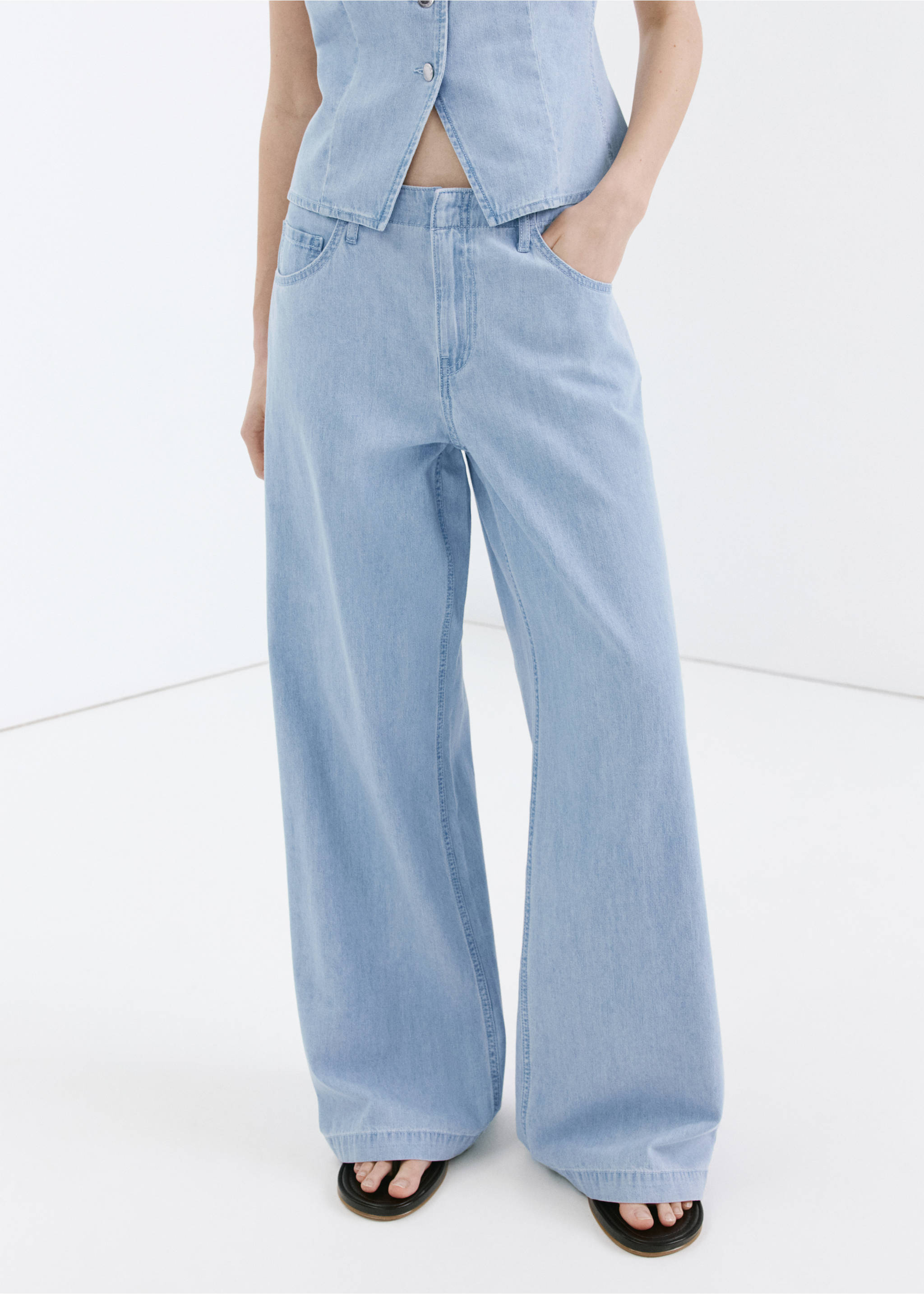 Wide leg mid-rise jeans - Medium plane, Light Blue. Ref: 37031379-00.