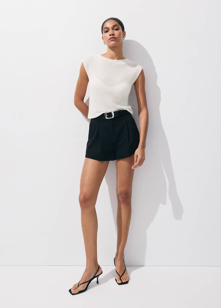 Short-sleeved knitted sweater — Off White