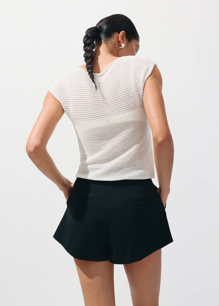 Short-sleeved knitted sweater — Off White