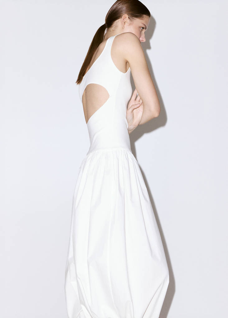 Knitted dress with open back — White