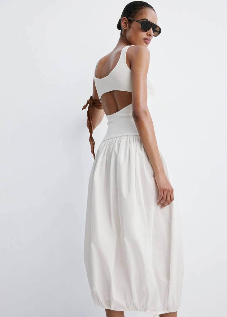 Knitted dress with open back — White