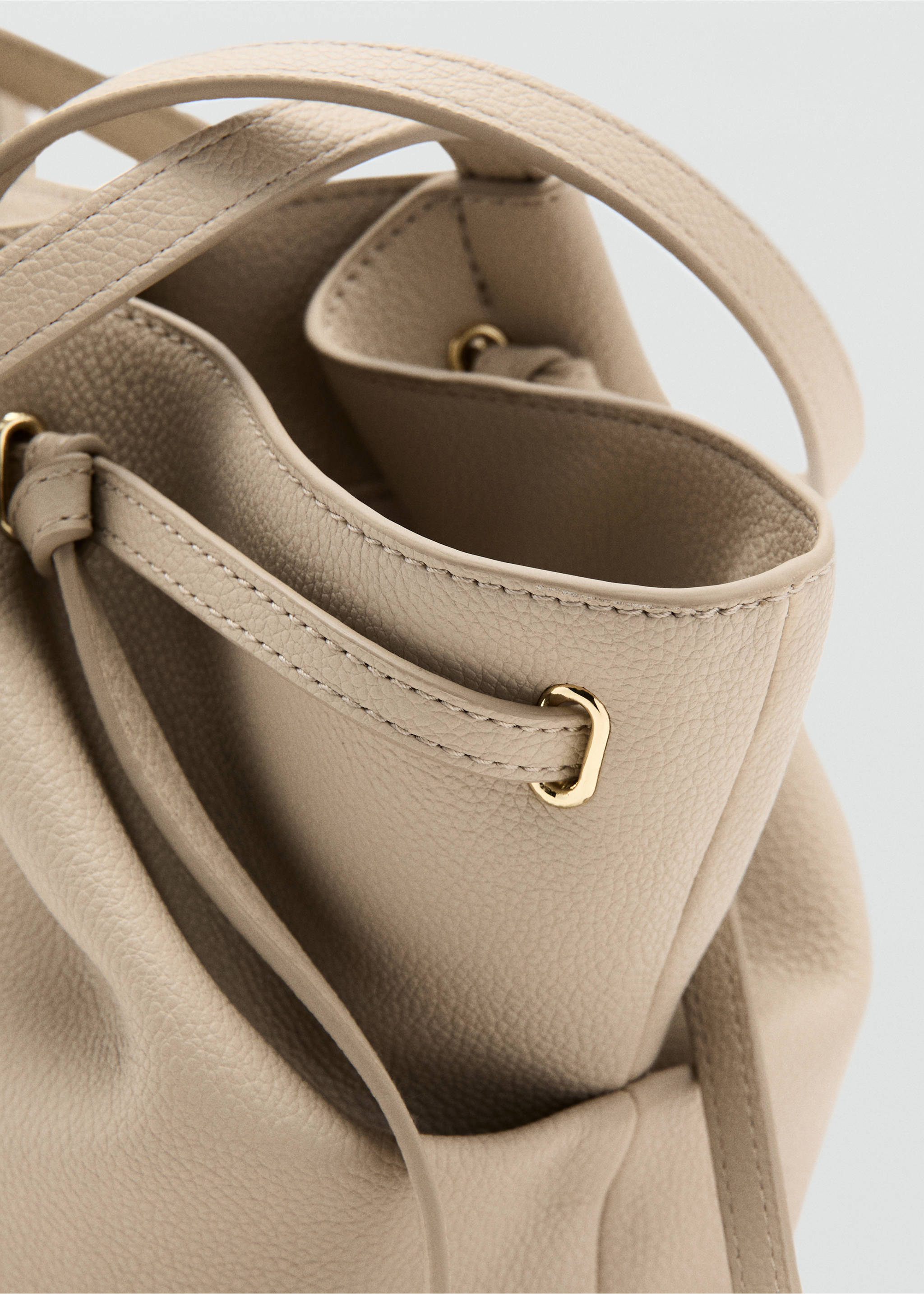 Bolso medio hombro efecto piel - Detalle del artículo 1, Blanco roto. Ref: 37031388-00.