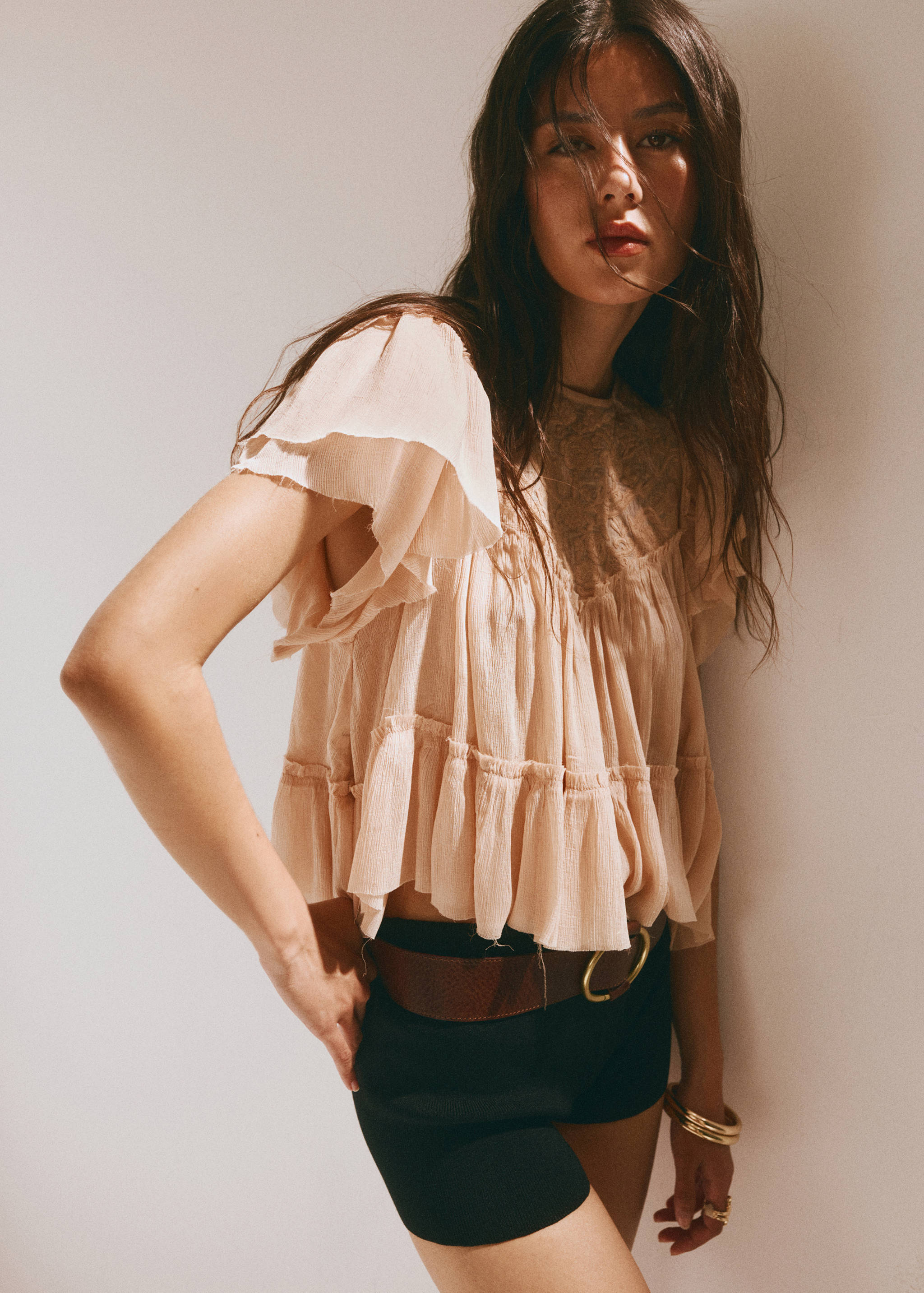 Blouse brodée volants - Plan moyen