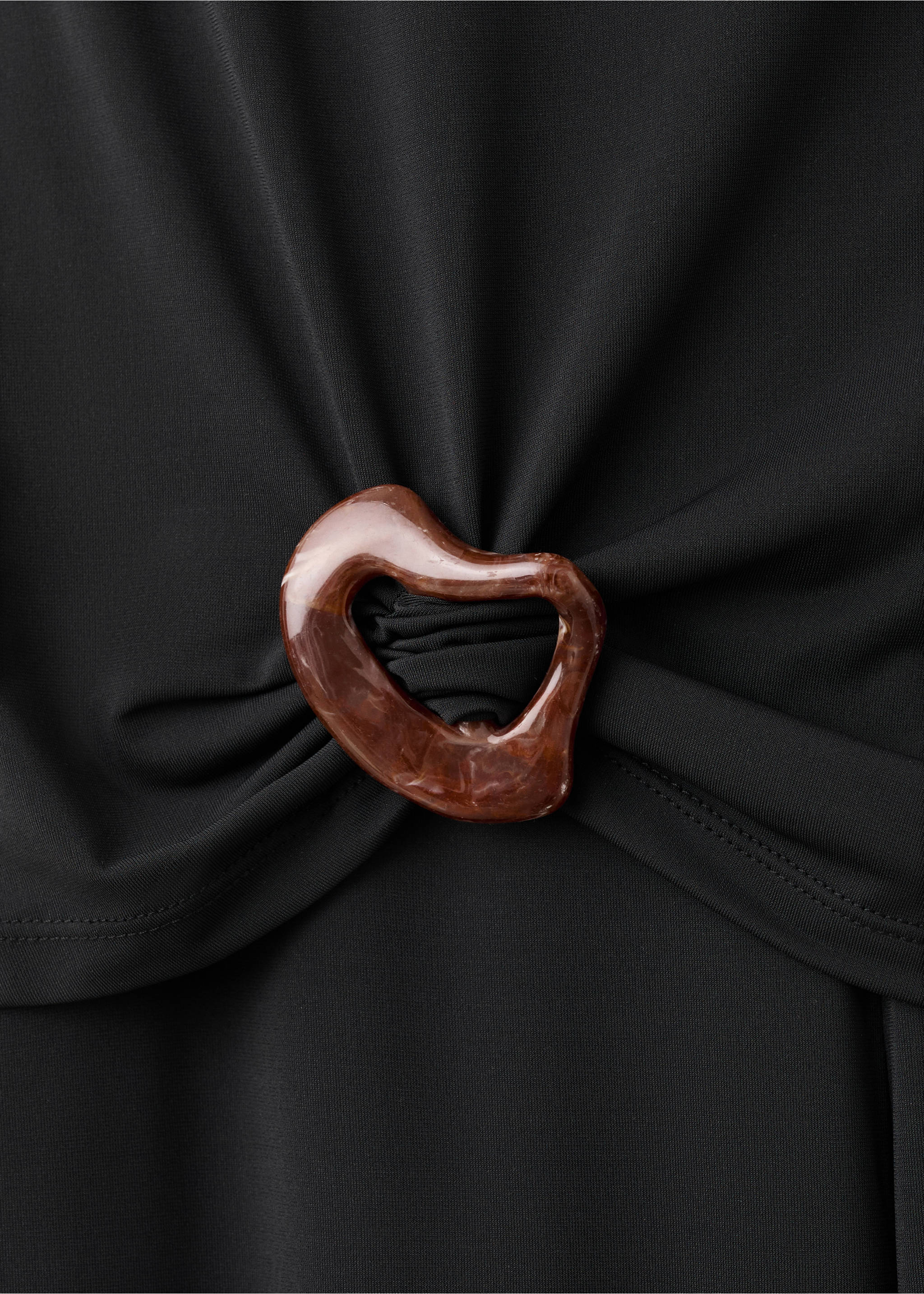 Resin combined effect jumpsuit - Details of the article 8, Black. Ref: 37031390-00.