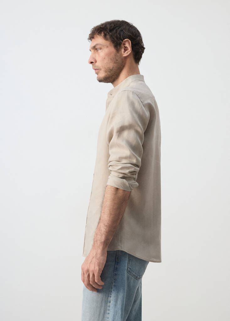 Regular-fit 100% linen shirt — Sand