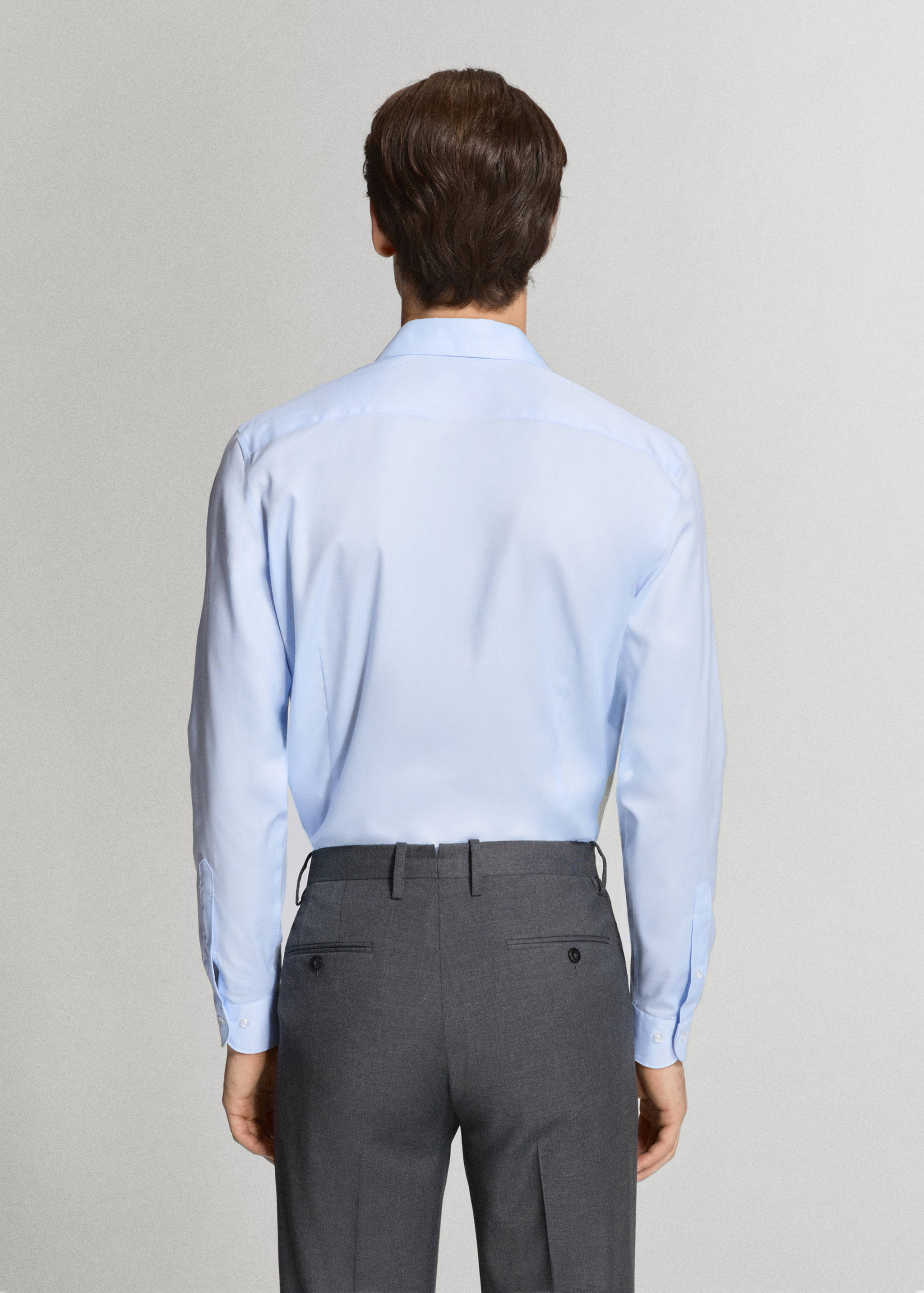 Slim-fit 100% cotton dress shirt with structure - Reverse of the article