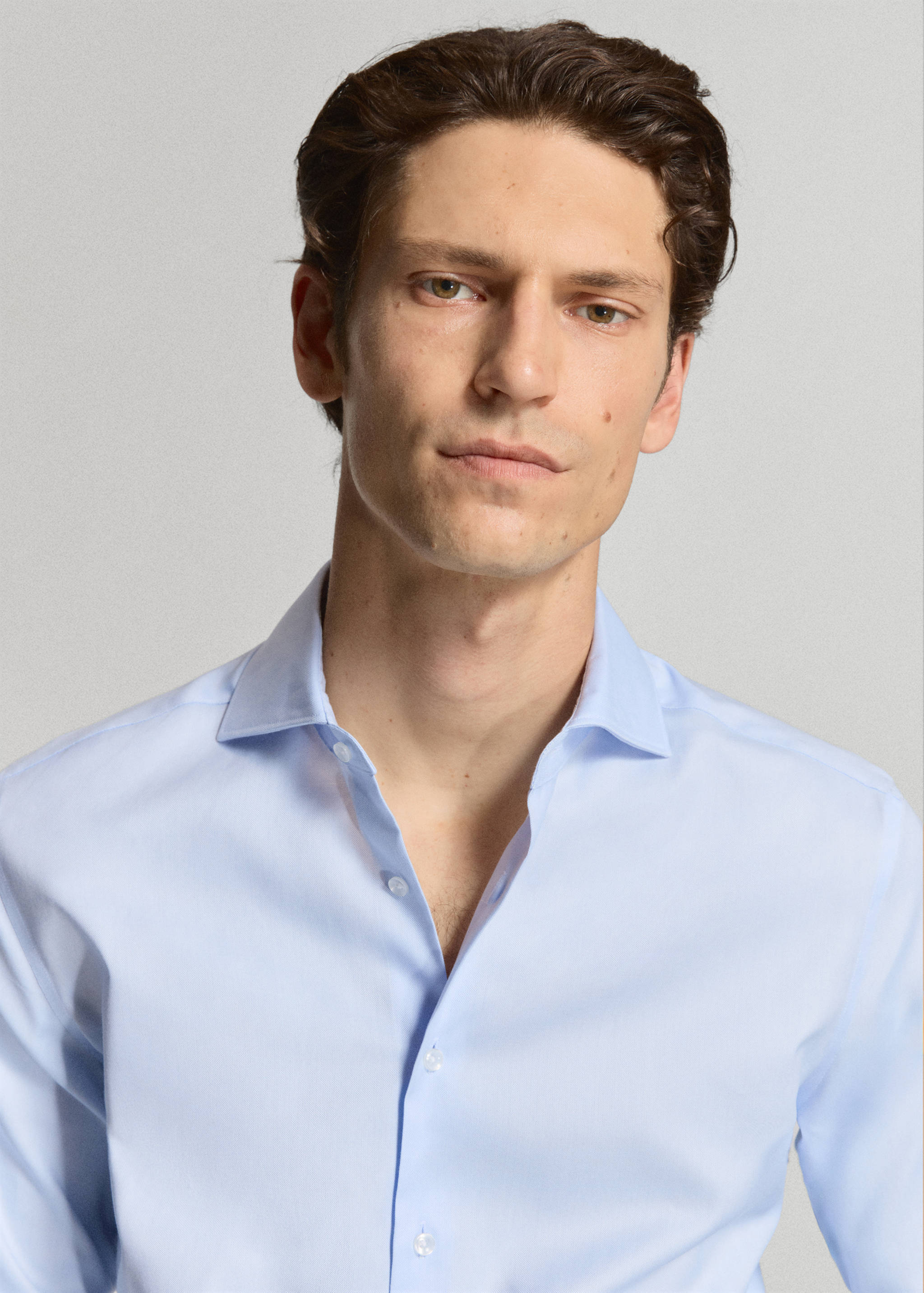 Slim-fit 100% cotton dress shirt with structure - Details of the article 1