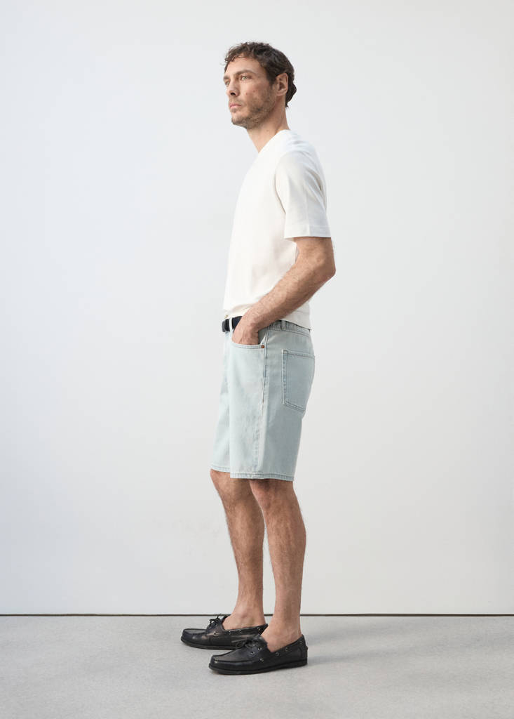 Straight-fit denim bermuda shorts — Bleach Blue
