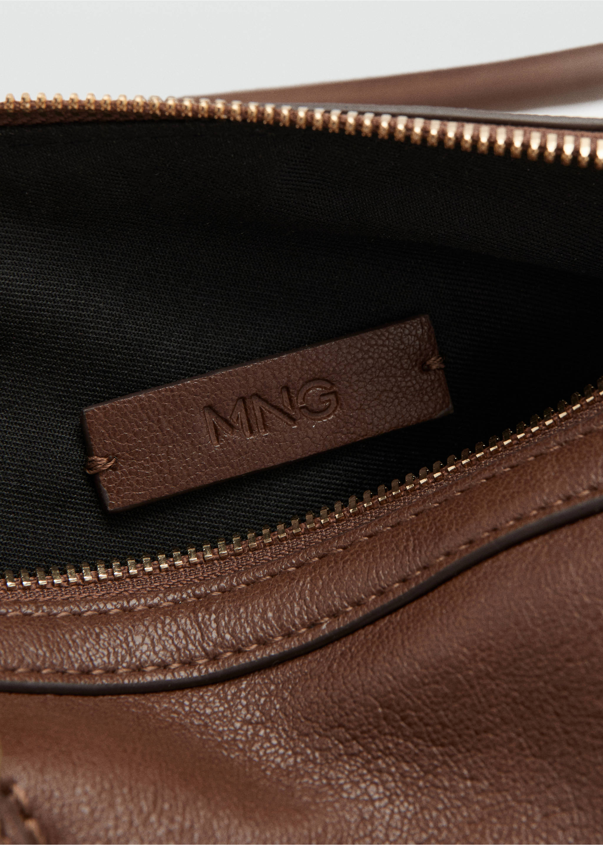 Shoulder bag buckle - Details of the article 3, Brown. Ref: 37031424-00.