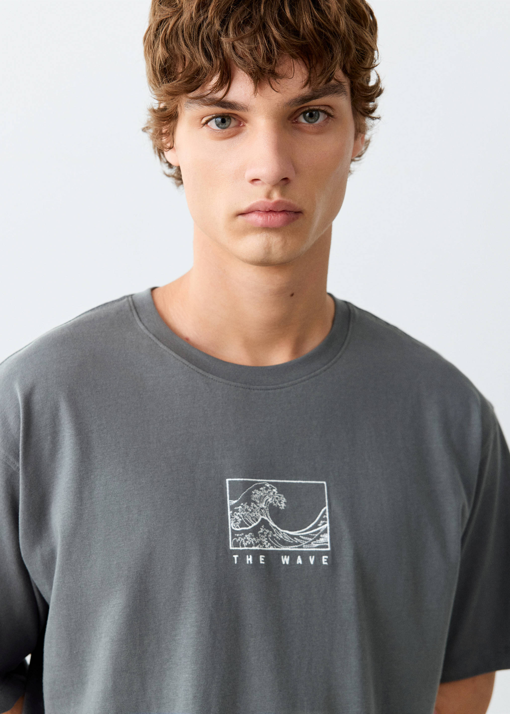 Cotton T-shirt with print detail - Details of the article 1