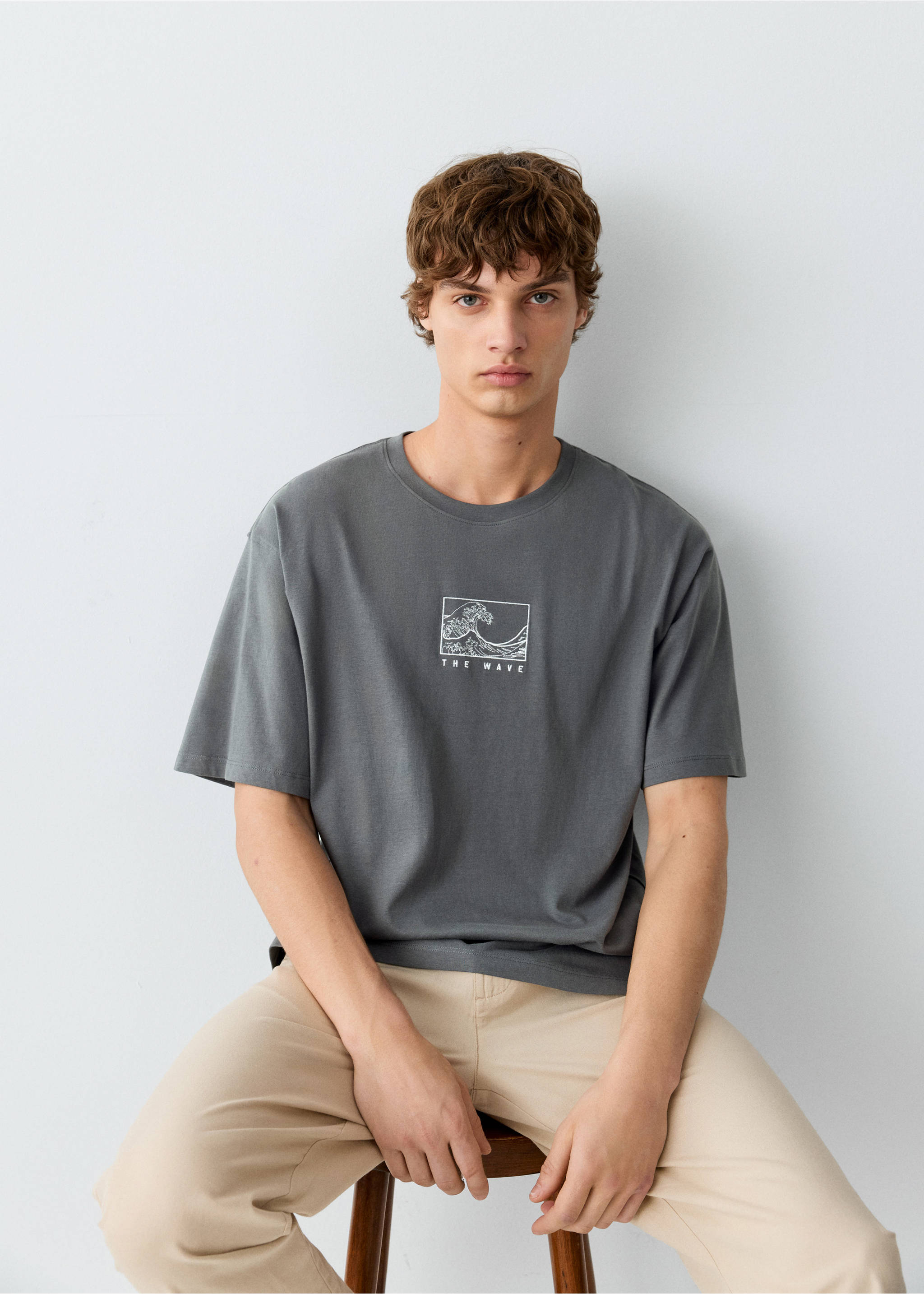 Cotton T-shirt with print detail - Details of the article 2, Charcoal. Ref: 37031428-00.