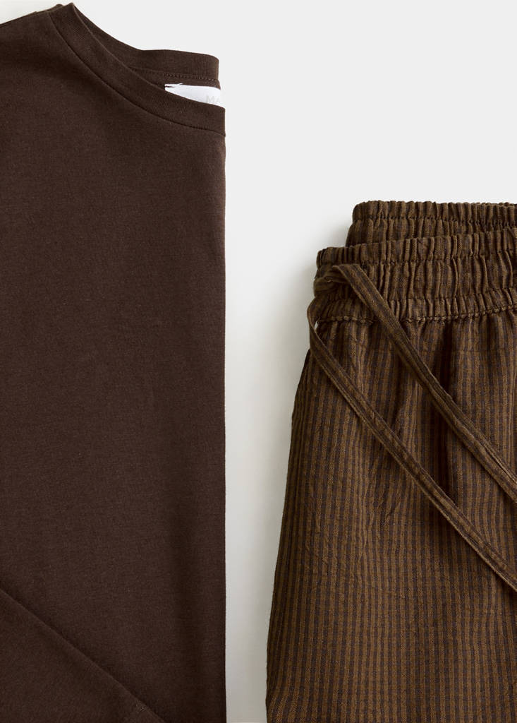 Seersucker striped two-piece pyjamas — Brown