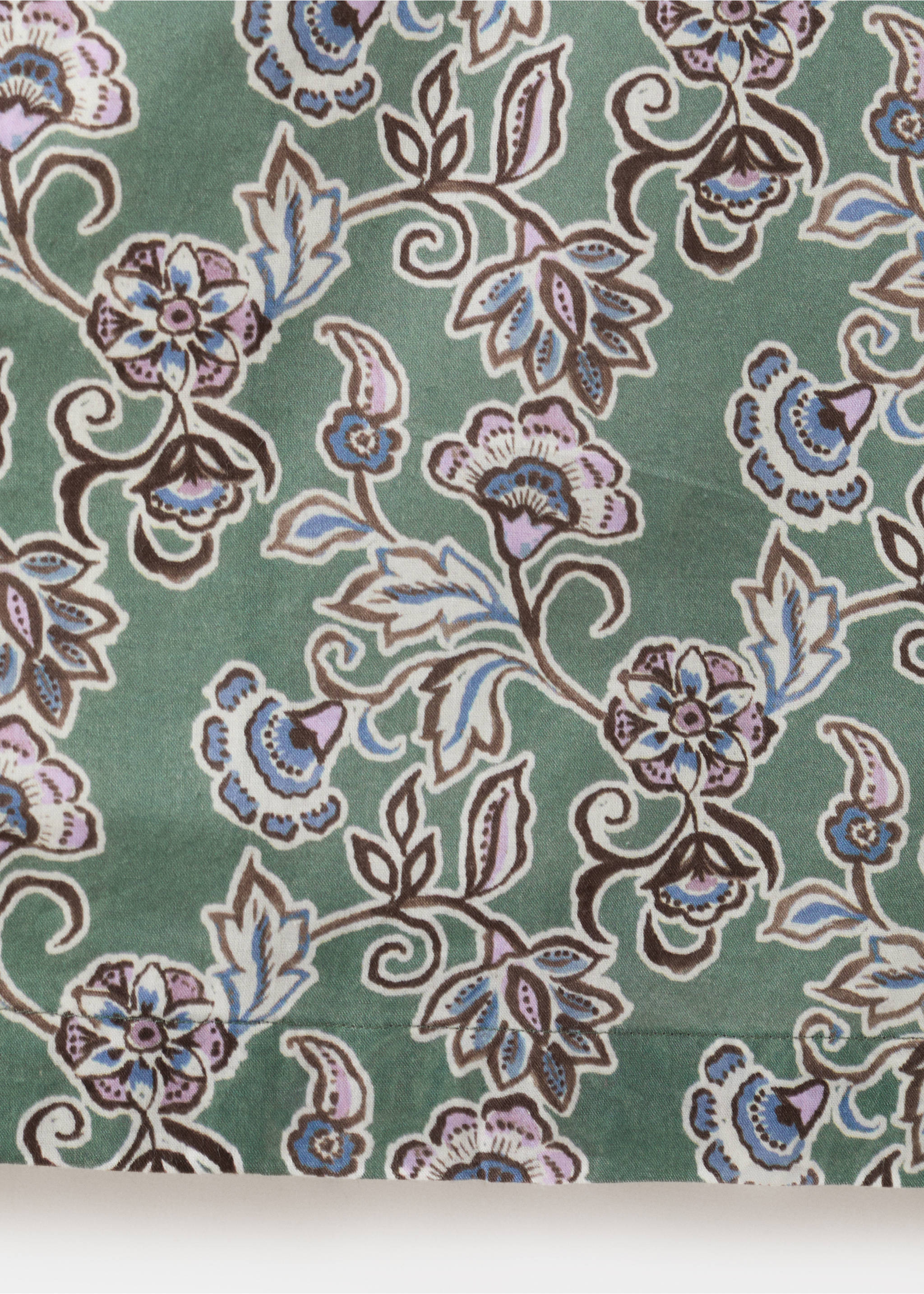 100% cotton bowling-collar shirt - Details of the article 0, Forest Green. Ref: 37031434-00.