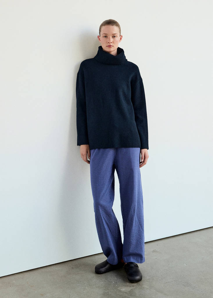 Jersey pyjama top with roll neck — Navy