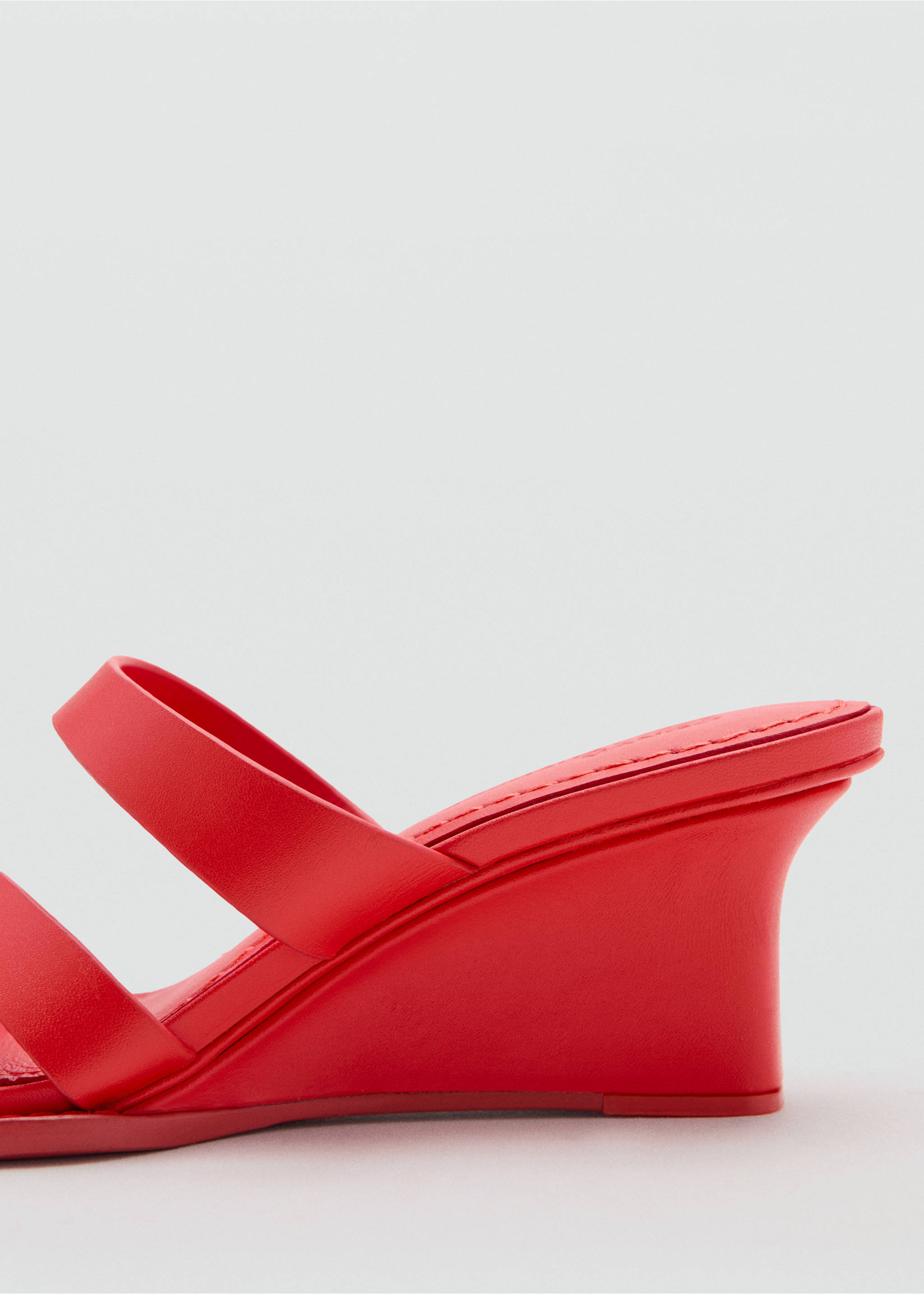 Sandals rilora - Details of the article 1, Red. Ref: 37031444-00.