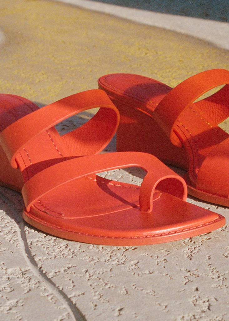 Wedge leather sandals — Red