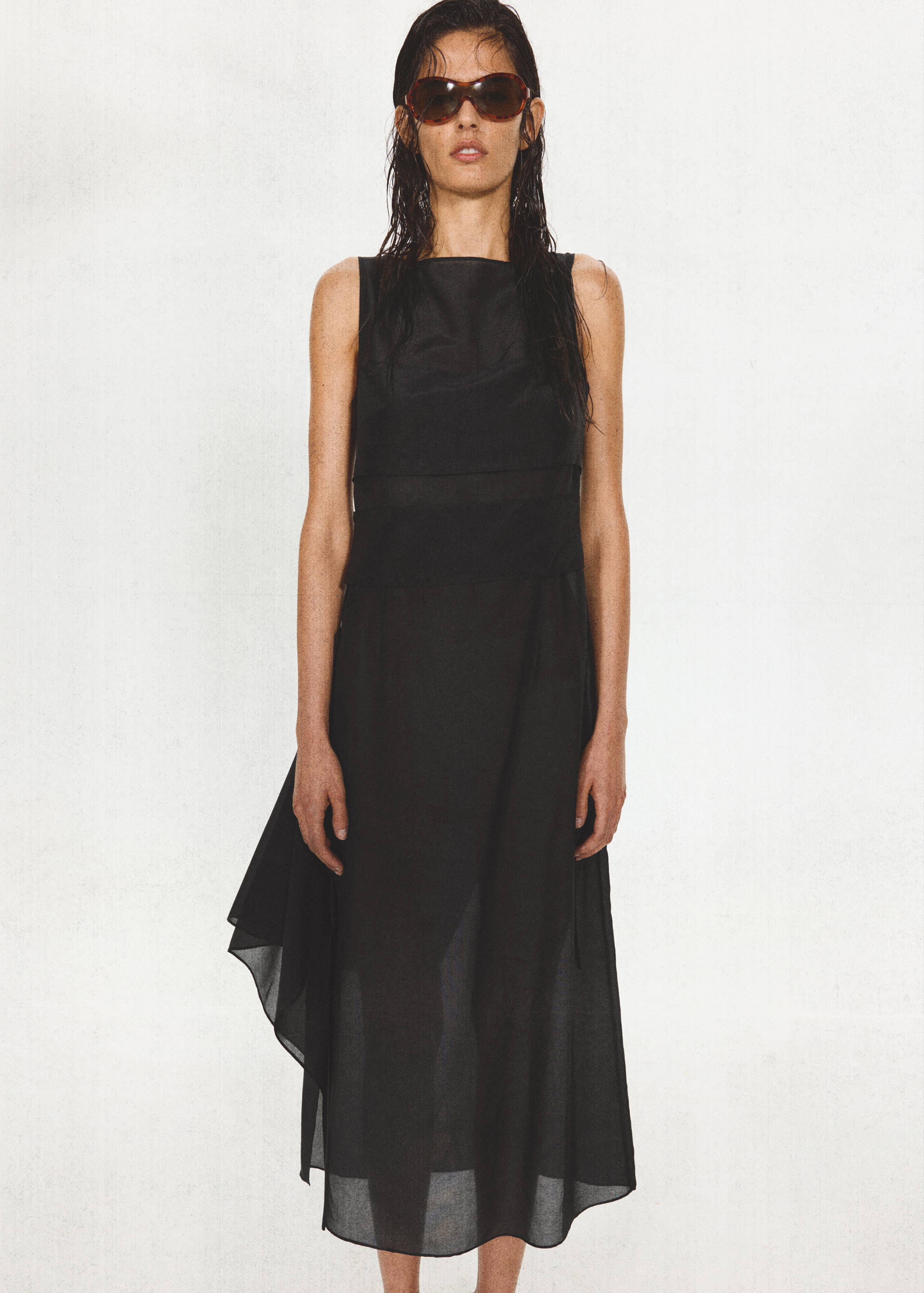 Robe combinée nœud - Plan moyen