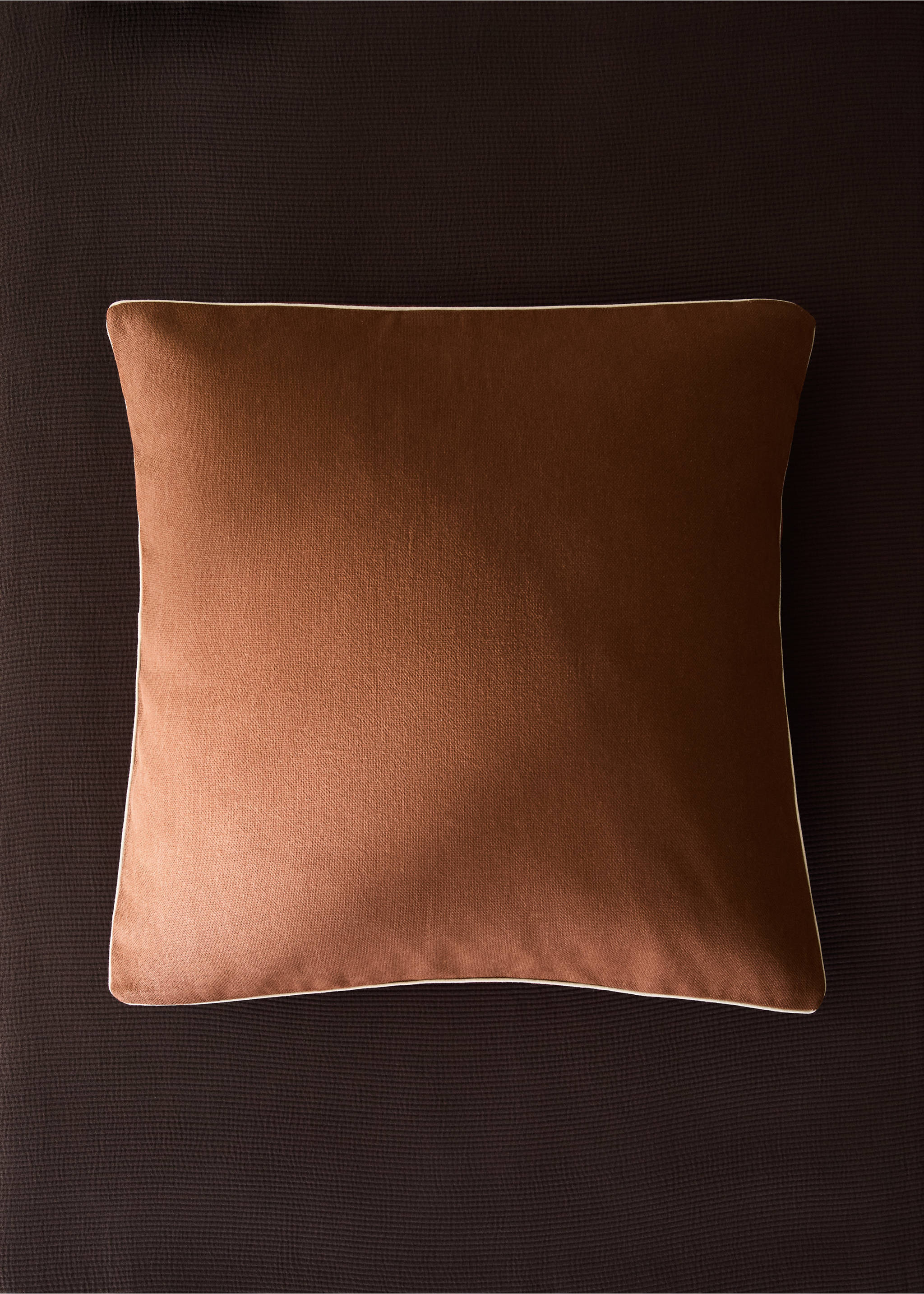 Cotton cushion cover with structure 60x60cm - General plane, Russet. Ref: 37031463-00.