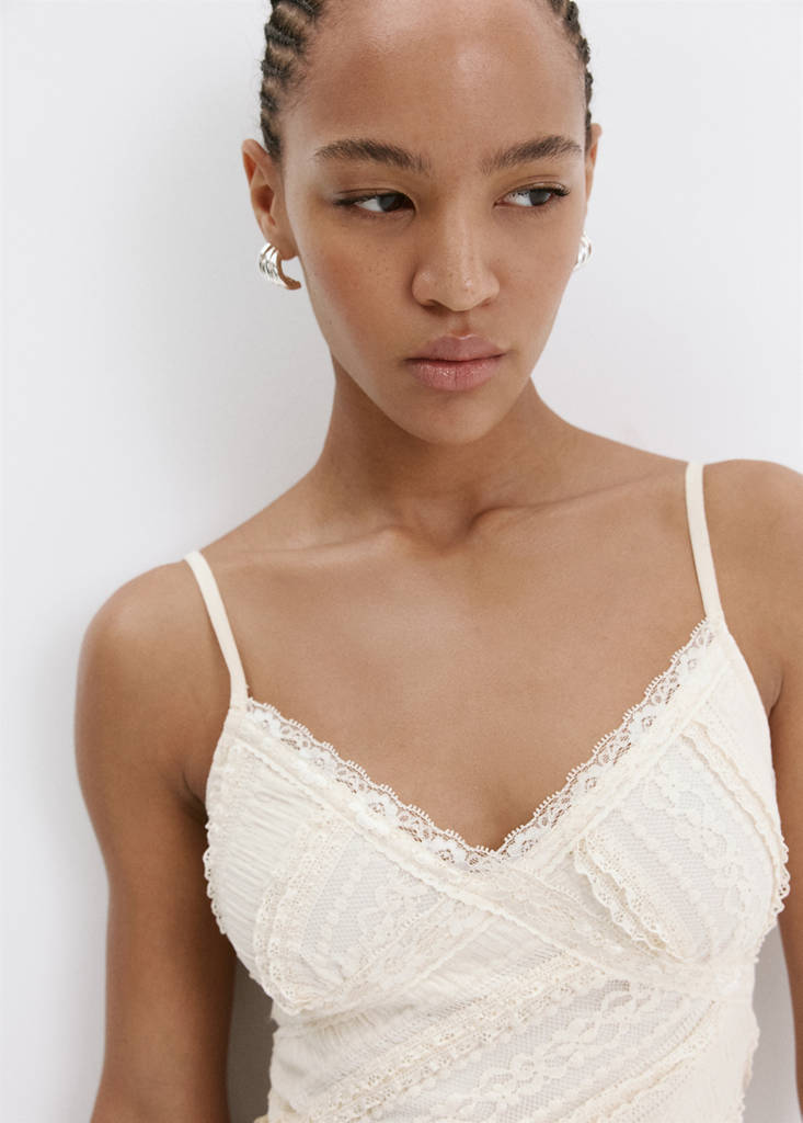 V-neck lace top — Vanilla