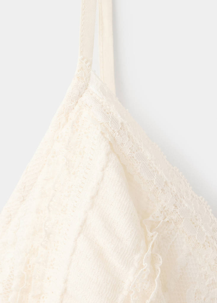 V-neck lace top — Vanilla