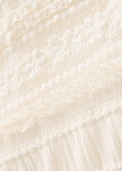 V-neck lace top — Vanilla 8