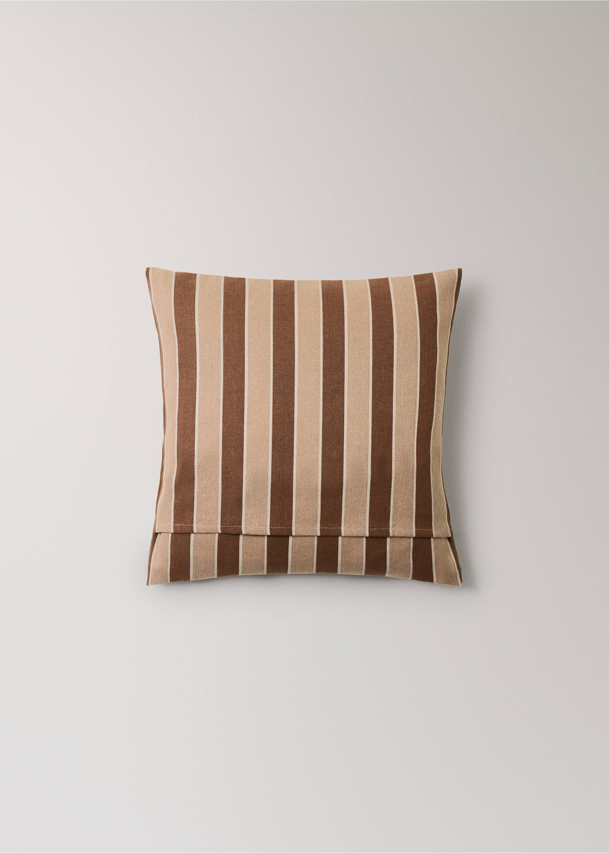 Housse de coussin en coton imprimé à rayures 45x45 cm - Détail de l'article 4, Ocre. Ref: 37031468-00.