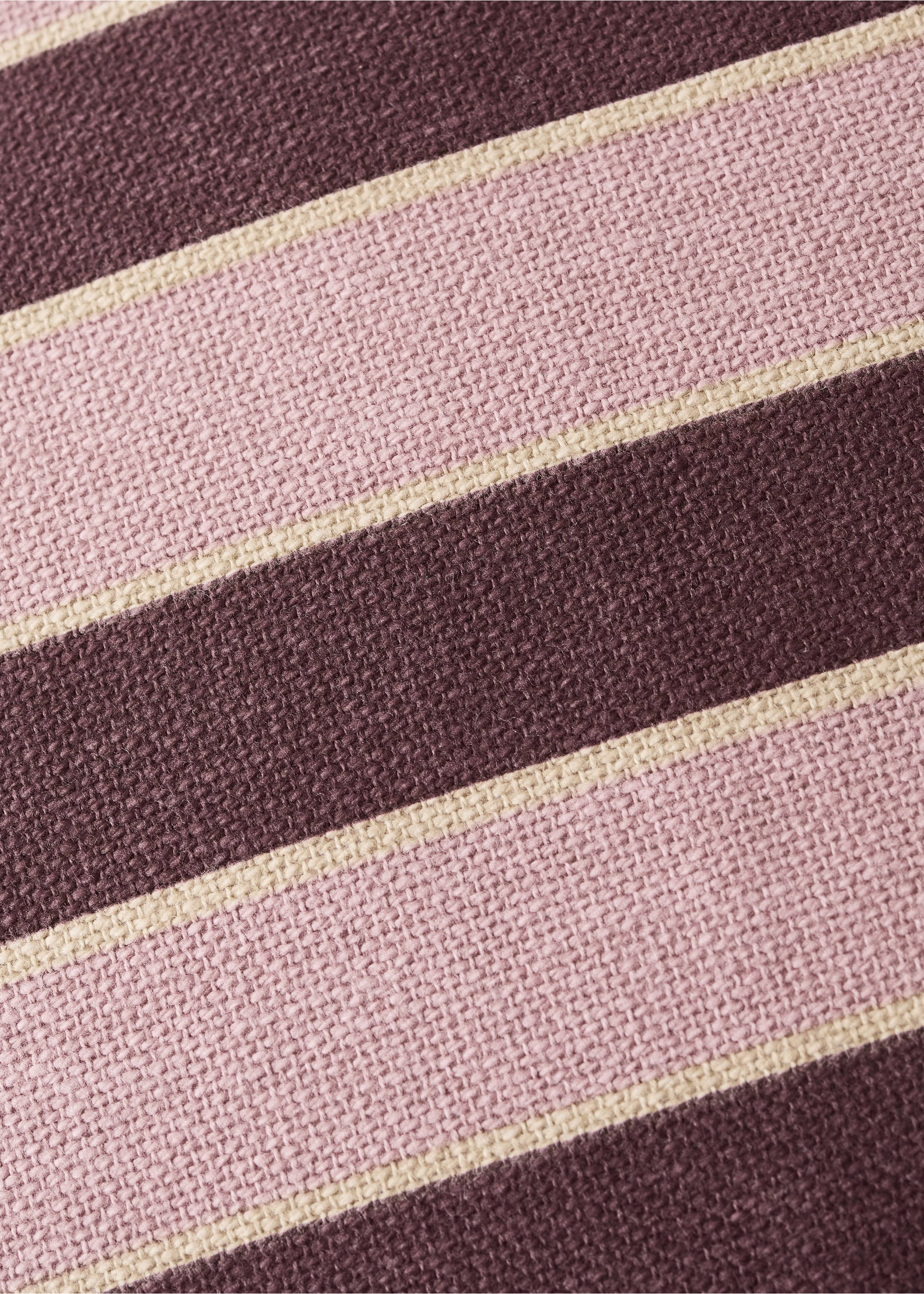 Cotton cushion cover with printed stripes 45x45 cm - Details of the article 3, Dark Red. Ref: 37031468-00.