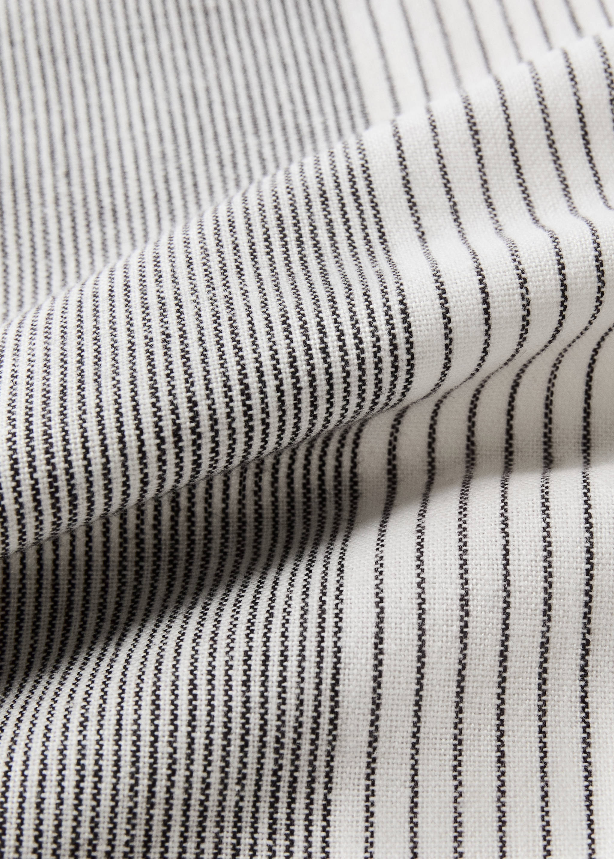 Striped cotton cloths - Details of the article 2