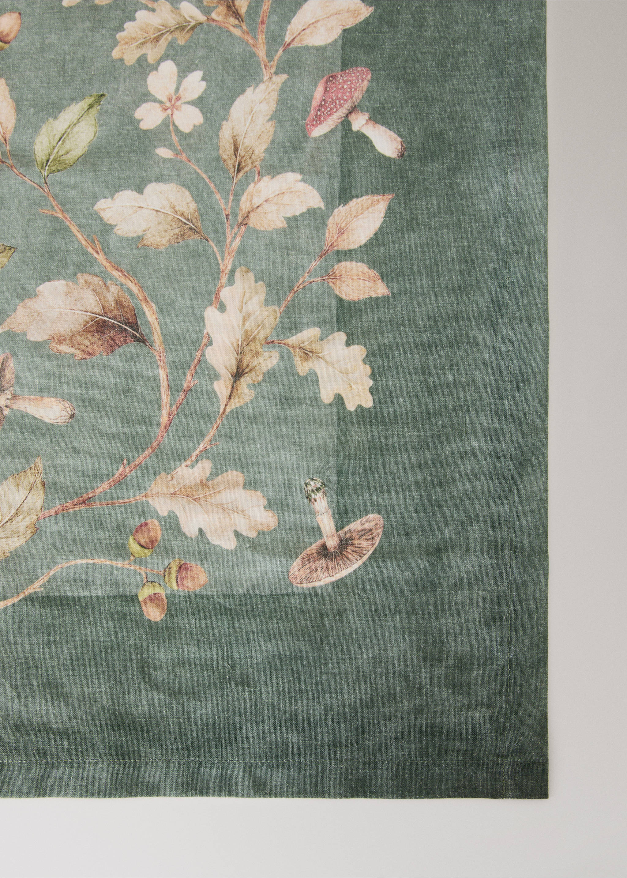 Autumnal printed linen-cotton tablecloth for 8 to 10 guests - Details of the article 2, Pastel Green. Ref: 37031482-00.