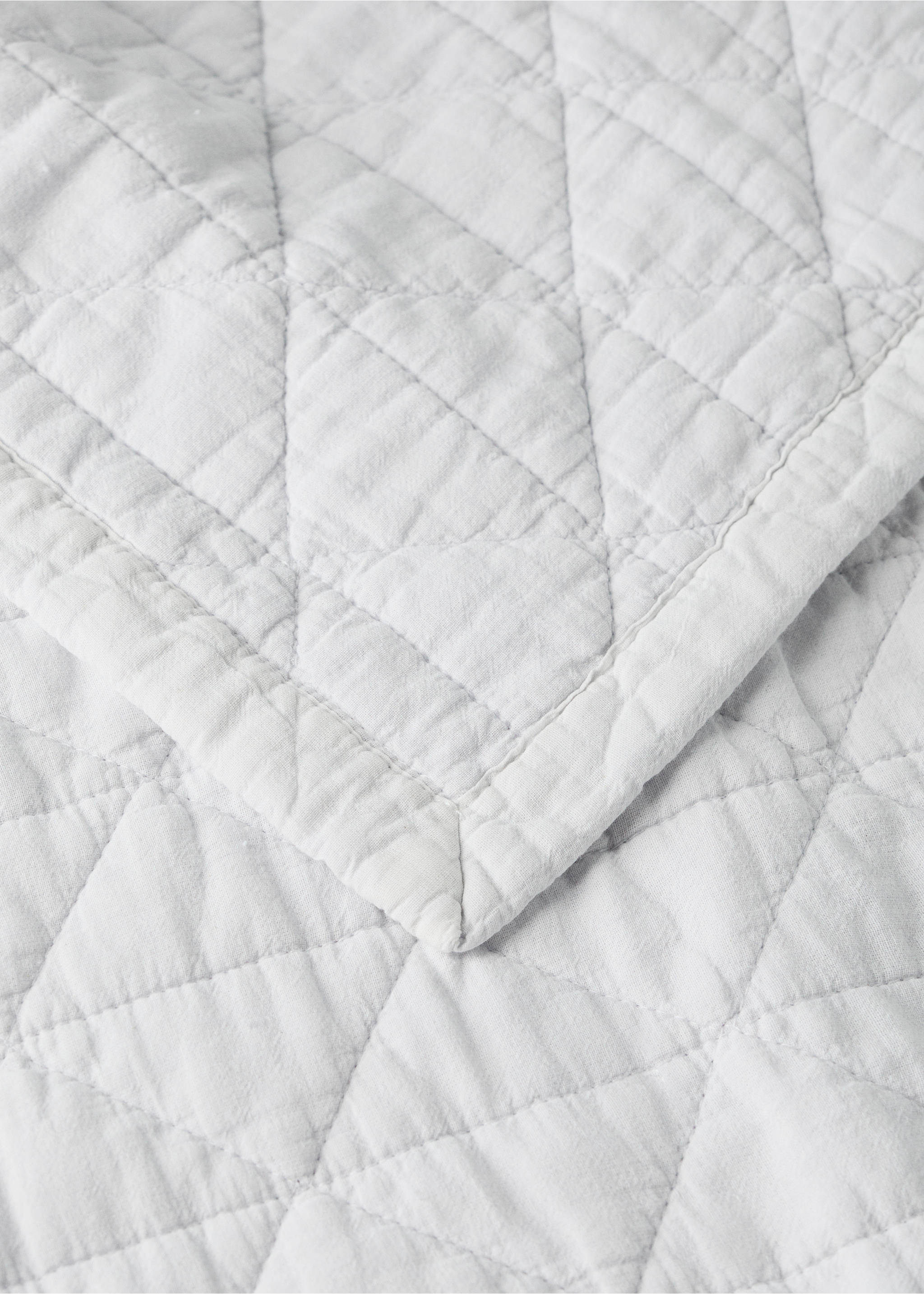 Children's quilt with diamond design for cot bed - Details of the article 1, Grey. Ref: 37031484-00.