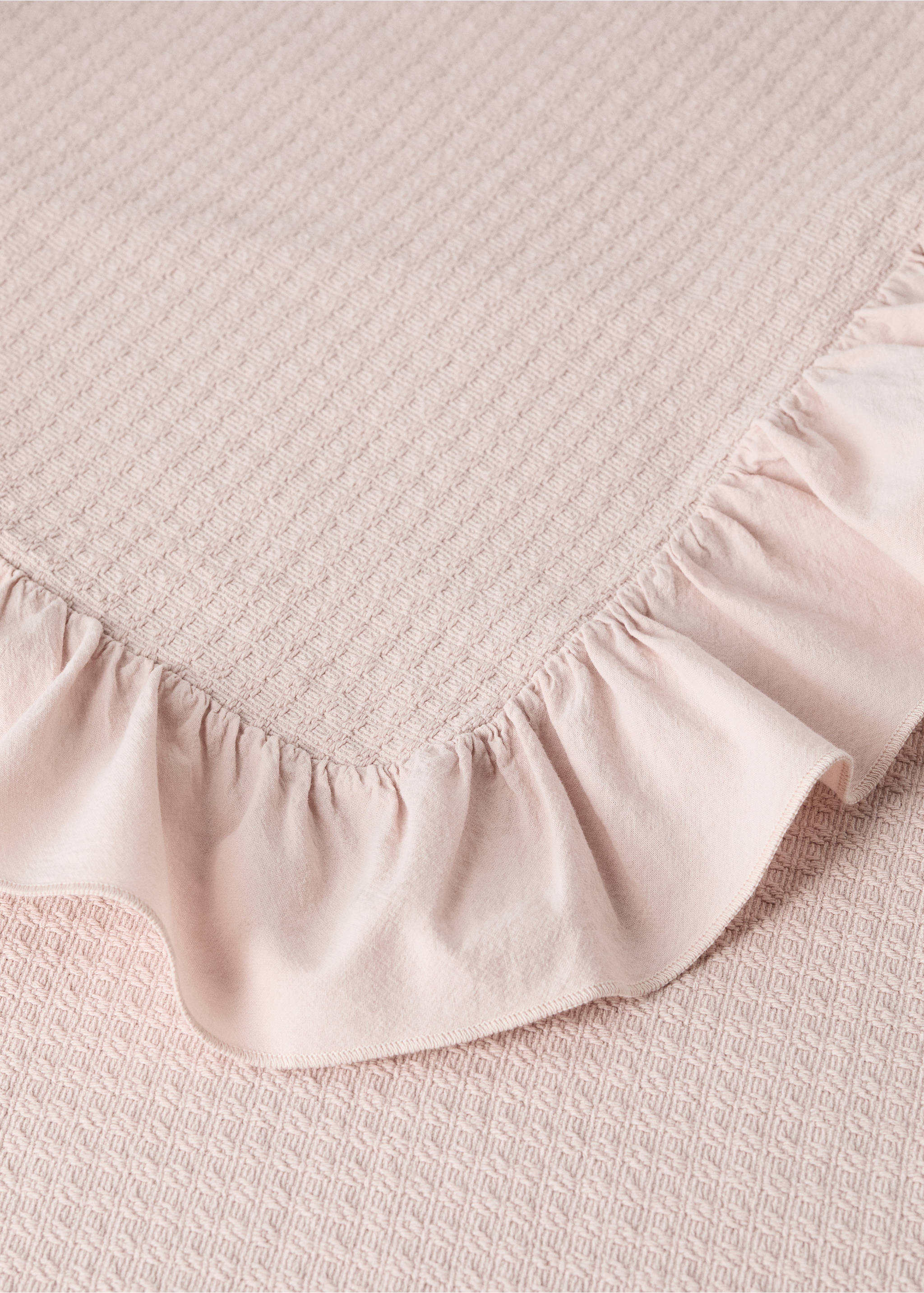 Jacquard cotton children’s bedspread with ruffle for 90 cm bed - Details of the article 2, Nude. Ref: 37031489-00.