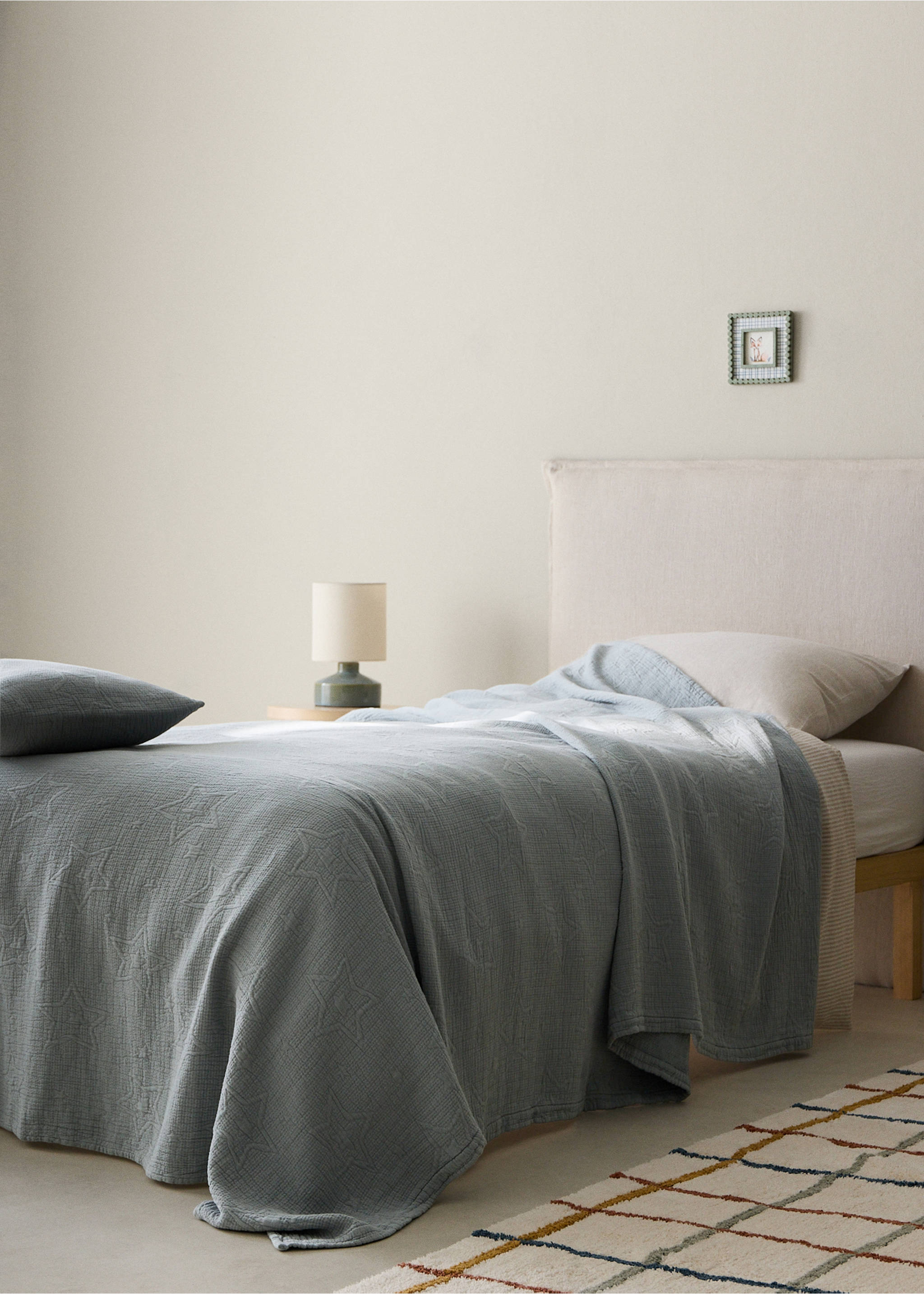 Jacquard cotton bedspread with stars for 90 cm bed - General plane, Grey. Ref: 37031490-00.