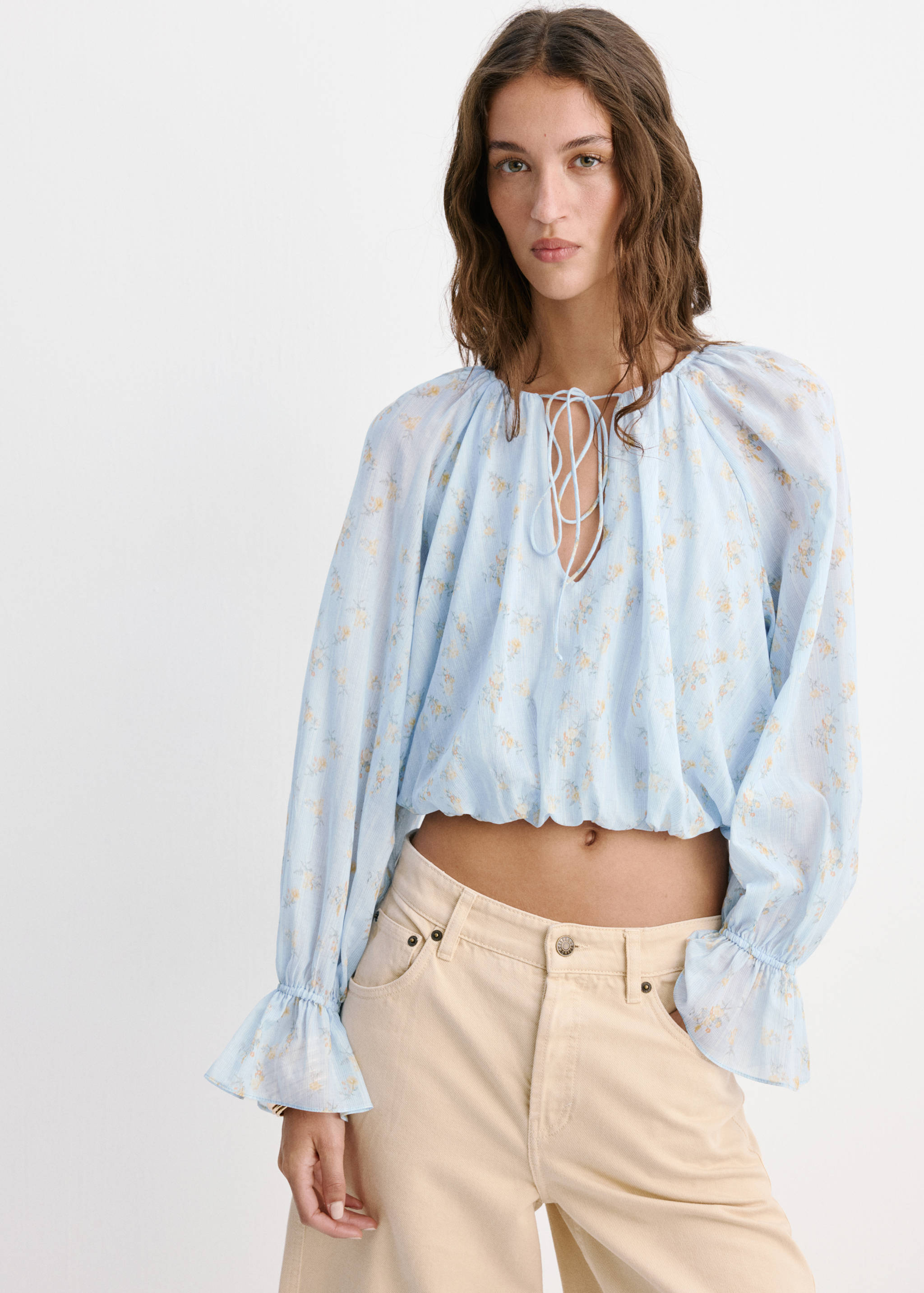Blouse crop imprimé fleuri - Plan moyen