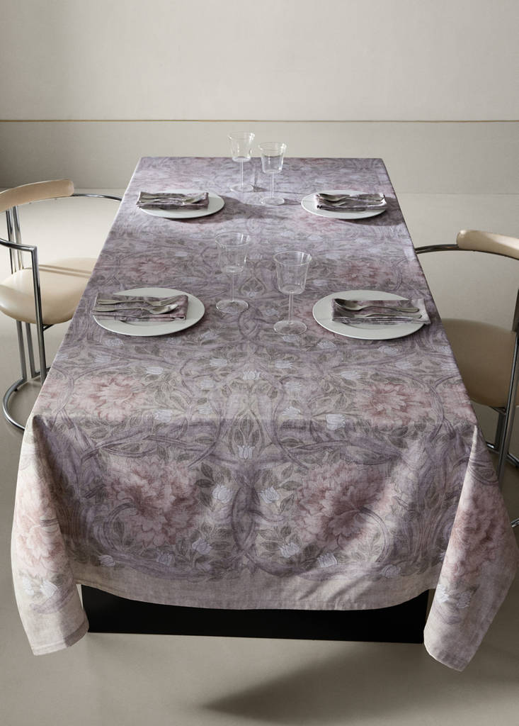 Floral print cotton tablecloth for 6 to 8 people — Grey