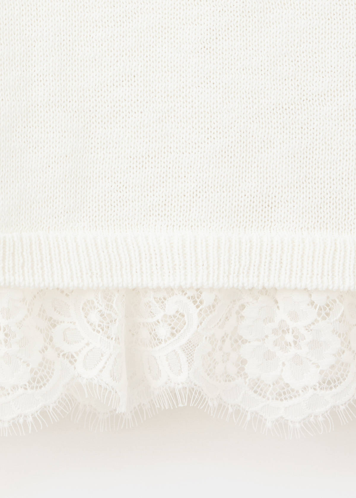 Lace detail knit top — Ecru