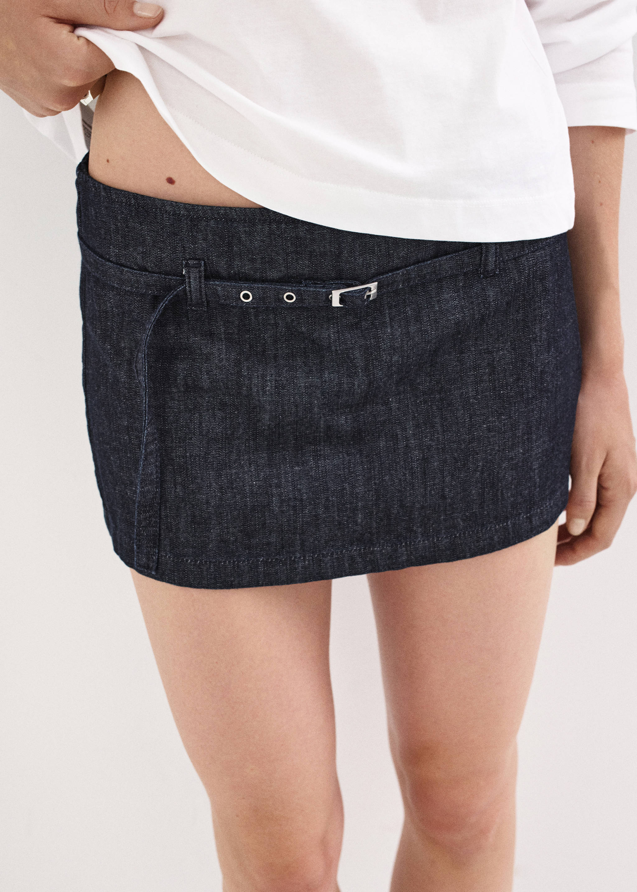 Denim culottes with belt - Details of the article 1